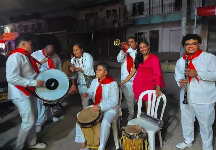 Grupo Alma y Tambo